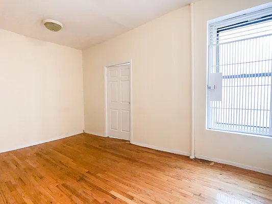 Rented by City Connections Realty | media 7