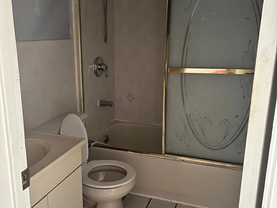 102nd Rd