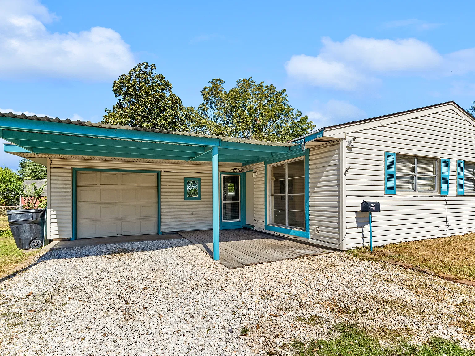 3 bed, 1062 sqft, $1,550 — Photo 4