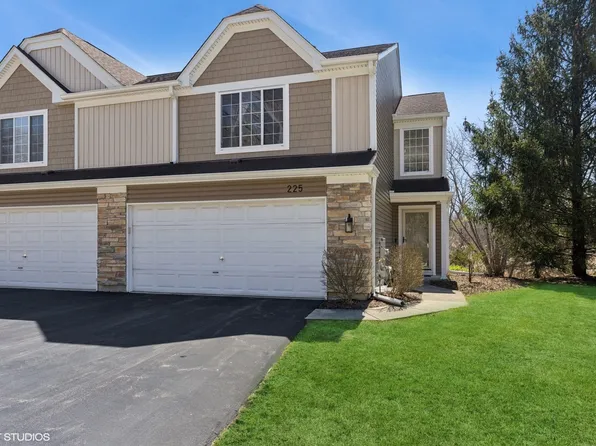 225 Locksley Dr, Streamwood, IL 60107