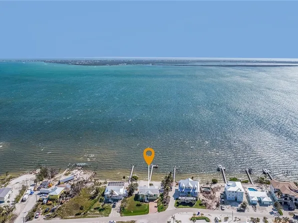 3177 Vacation Ln, Saint James City, FL 33956