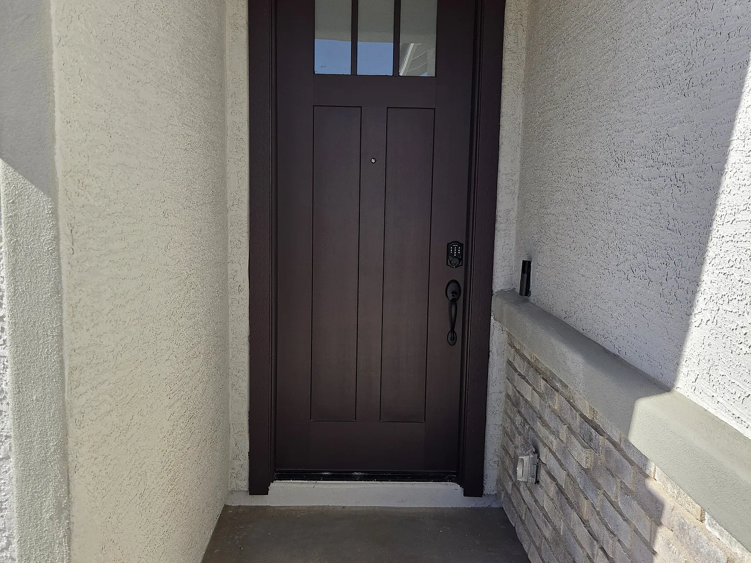 3 bed, 1659 sqft, $2,399 — Photo 3