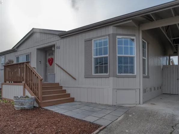 1000 S McKern Ct #66, Newberg, OR 97132