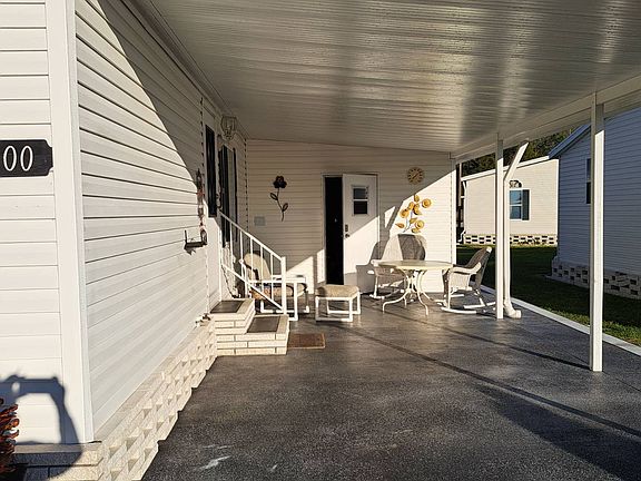3rd image of 6200 Mission Viejo Dr