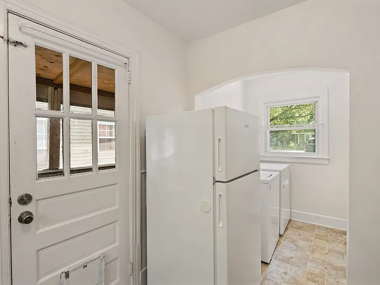 2816 Broad St — Photo 7