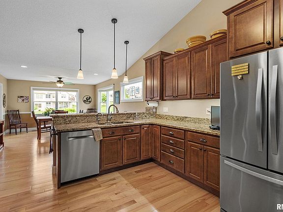 4th image of 3608 Glengevlin Way