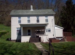 1201 Maple Ave, Bellaire, OH 43906