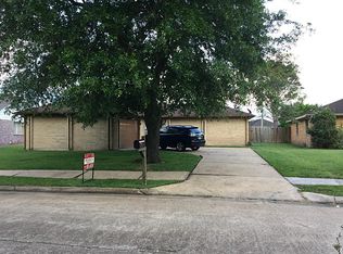 3631 Fiddlers Green Dr, Houston, TX 77082