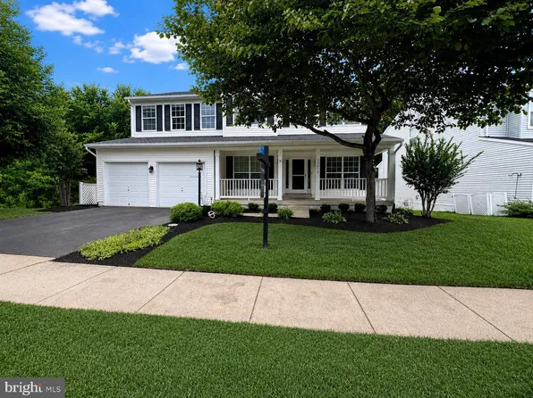 12016 Paper Birch Ln, Gainesville, VA 20155