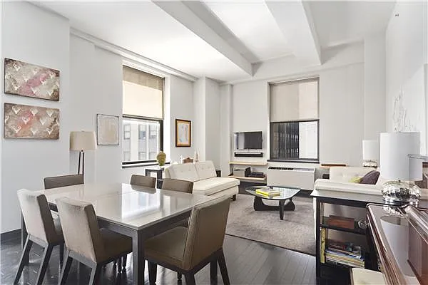 Sold by Platinvm Property Group New York | media 19