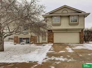 2921 N 120th Avenue Cir, Omaha, NE 68164