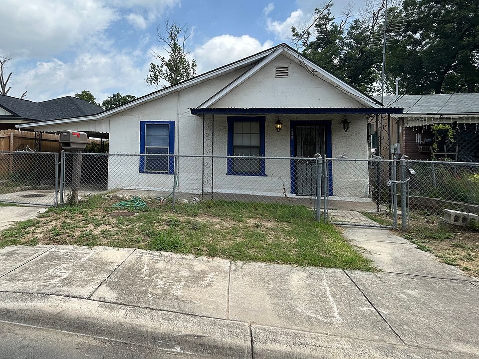 1st image of 239 Hawthorne
