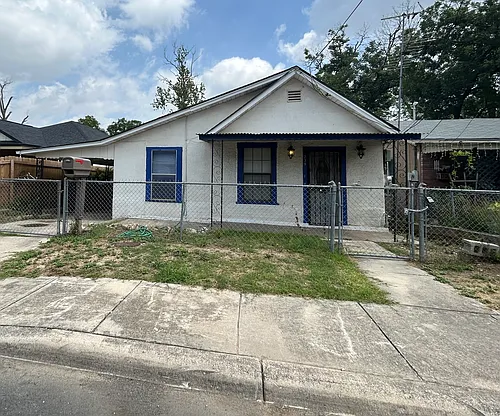 239 Hawthorne Photo 1