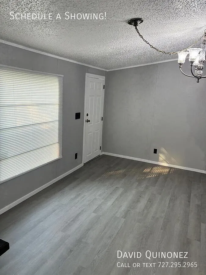 Sales Price $55,999 — Photo 4