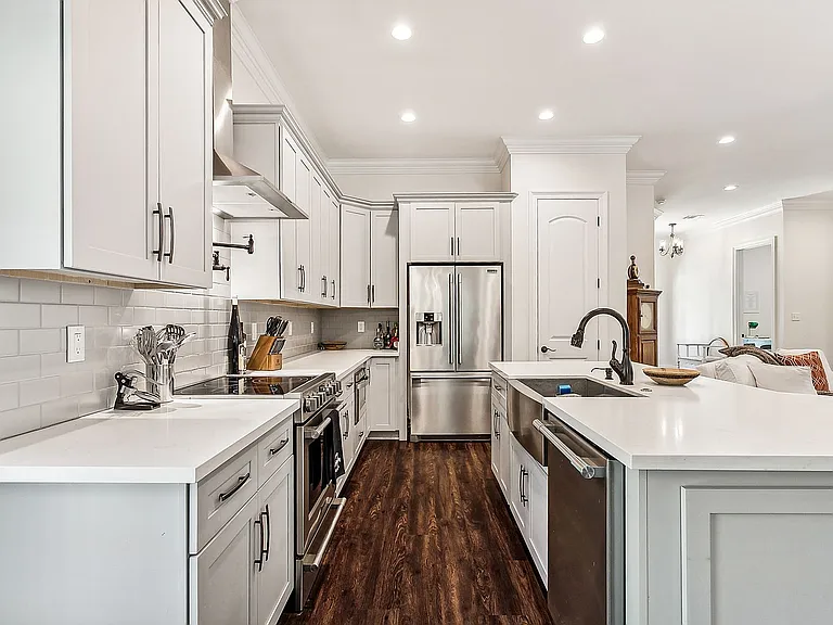 12099 Jones Rd — Photo 11