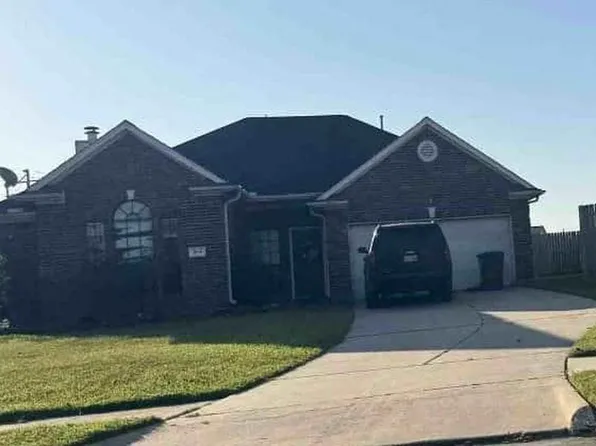 1858 Redwood Ln, Dayton, TX 77535