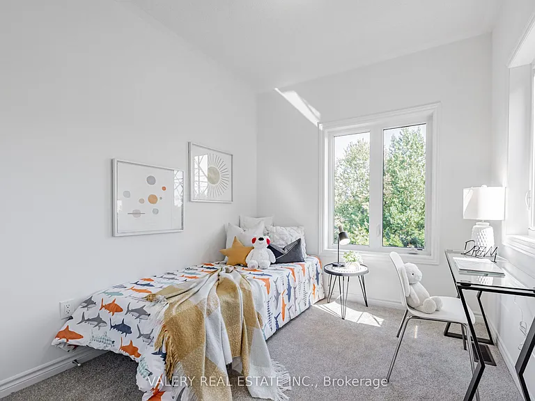 135 Pidgeon St — Photo 22