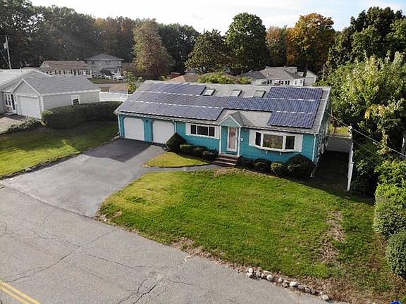 2nd image of 19 Rockwood Ln