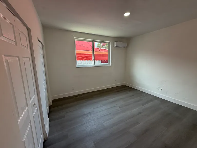 1968 NW 24th Ave #2/1-B — Photo 3