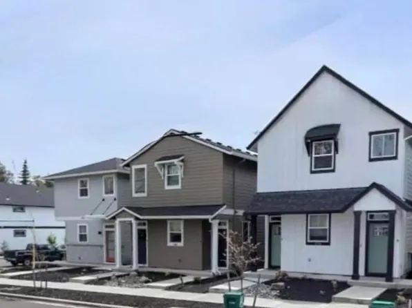 1270 Pacific Ave, Forest Grove, OR 97116