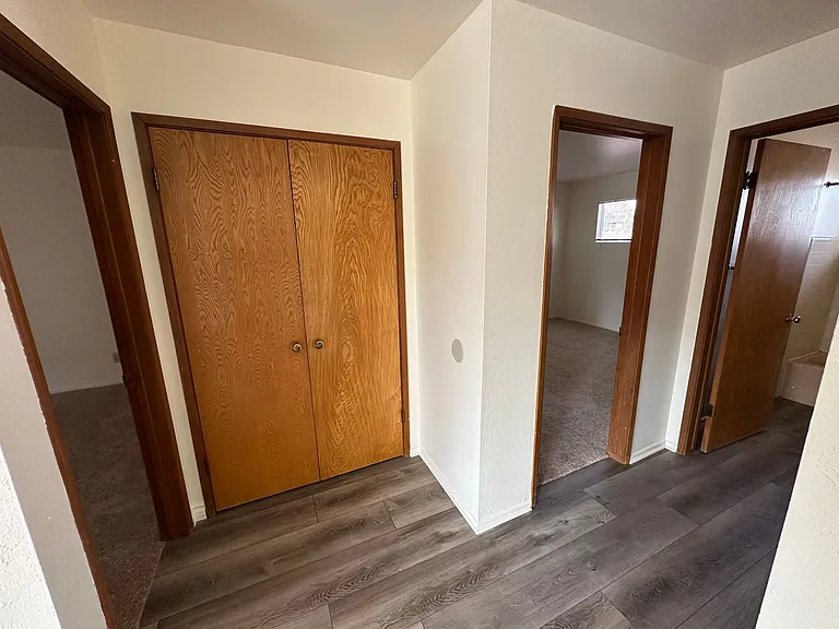 632 E Chapel St #B — Photo 10