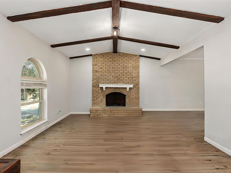 1st image of 1830 Woodbury