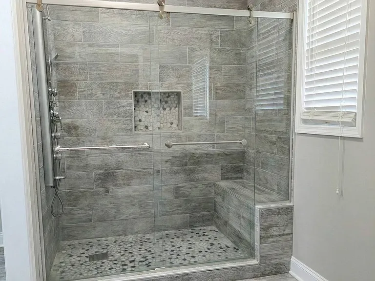 402 Laurel St — Photo 12