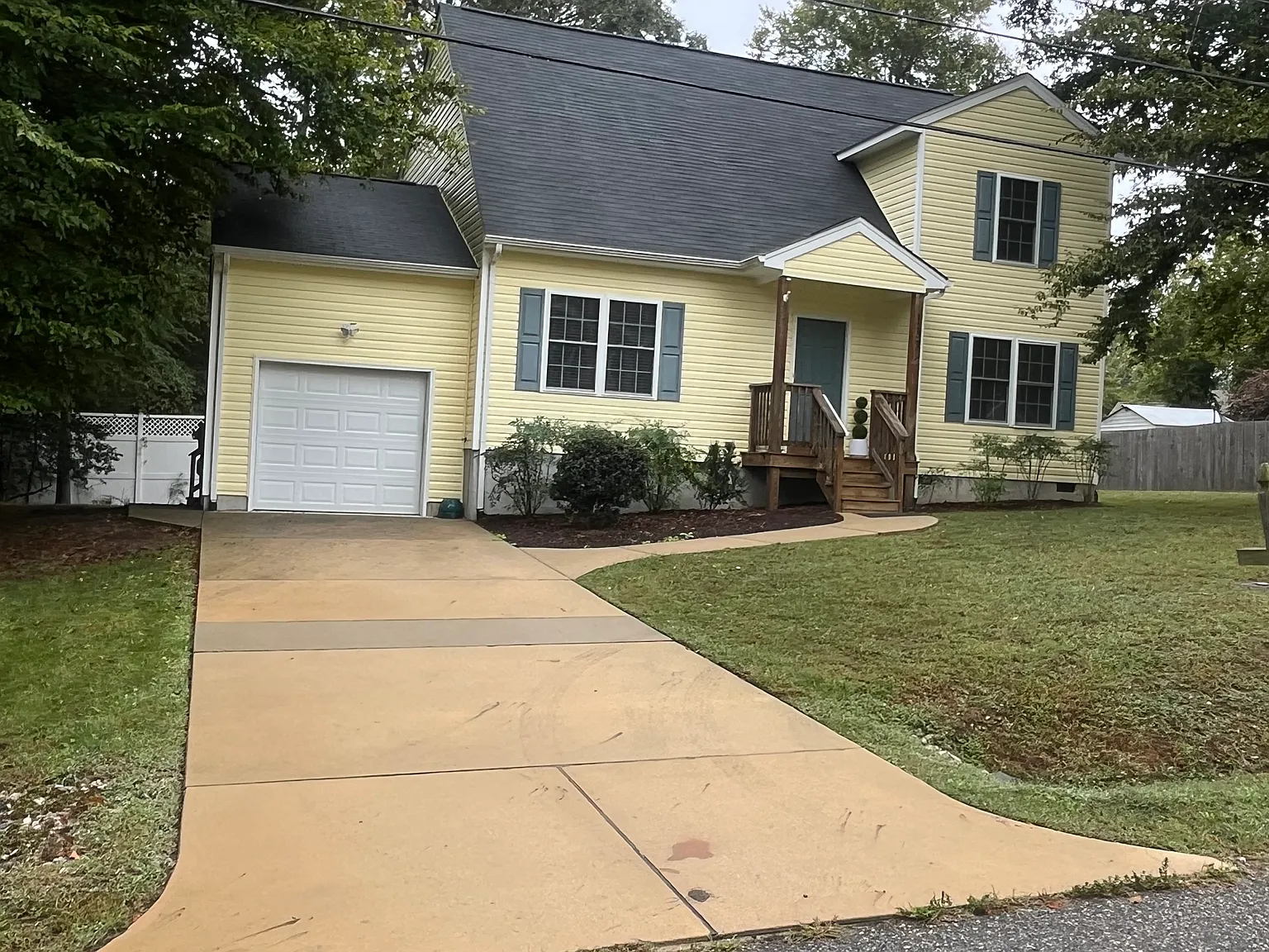 137 Indigo Dam Rd — Photo 1