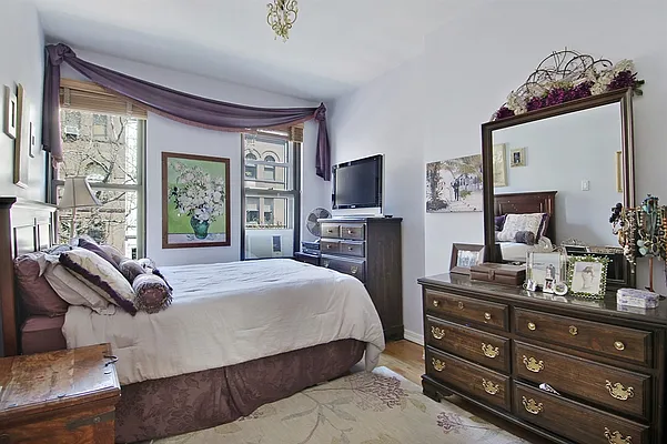 Sold by Corcoran | media 19