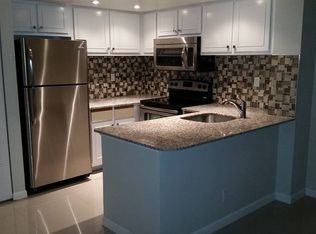 708 Executive Center Dr APT 16, West Palm Beach, FL 33401