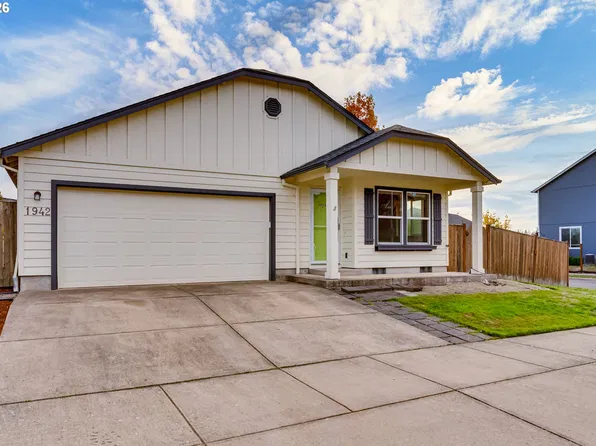 1942 Adelman Loop, Eugene, OR 97402