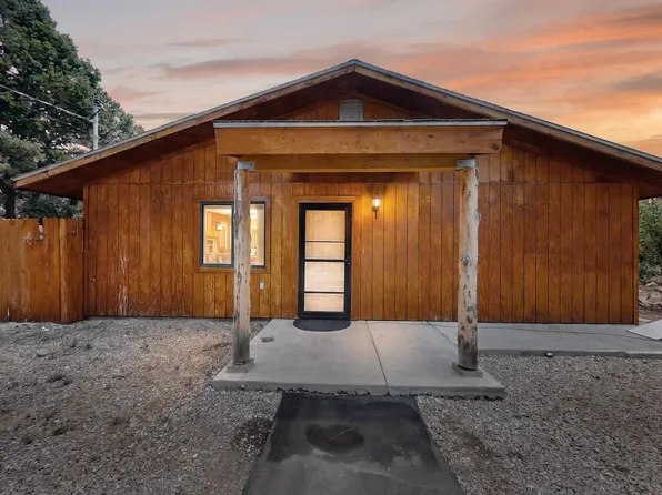 213 Raven Rd, Tijeras, NM 87059