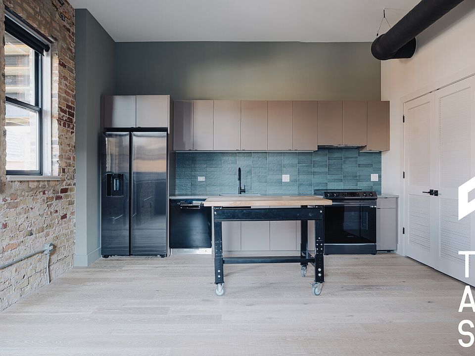 1st image of 2228 N Kedzie Blvd #203