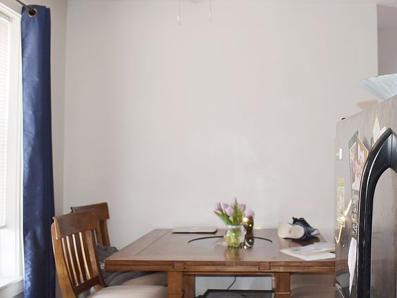 4th image of 3839-45 N Greenview Ave #41-20E