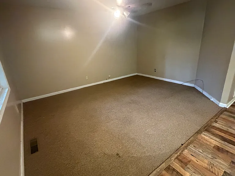 161 Cox Rd — Photo 2