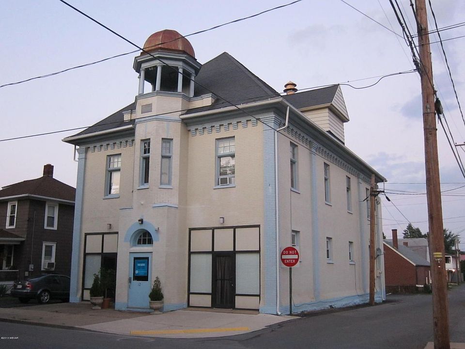 1st image of 12 N Washington St