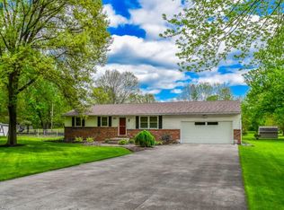 8712 Pleasantwood Ave NW, North Canton, OH 44720