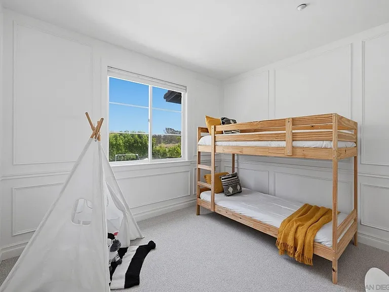 855 Stratford Knl — Photo 13