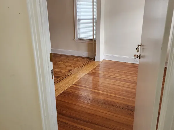 (undisclosed Address), Floral Park, NY 11001