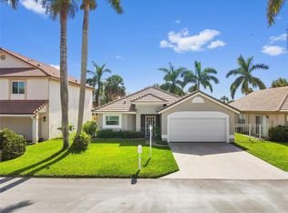 21300 Millbrook Ct, Boca Raton, FL 33498