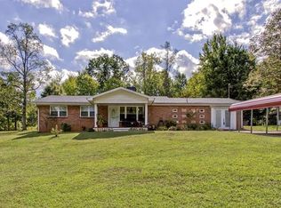 229 Delay St, Athens, TN 37303