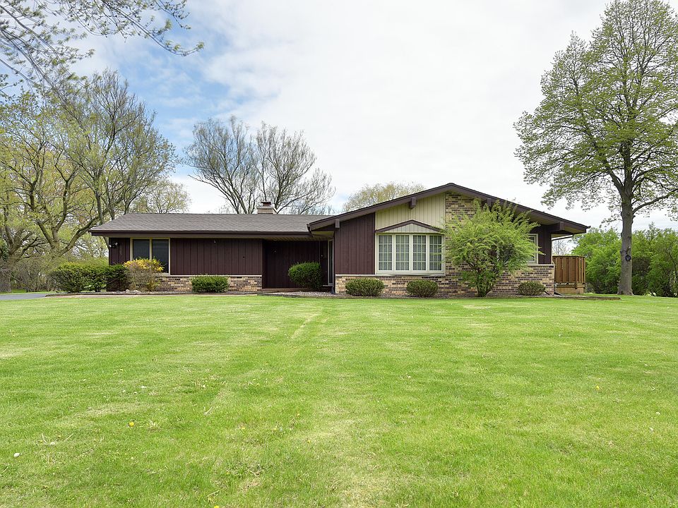 1st image of 1505 W River Oaks Ln