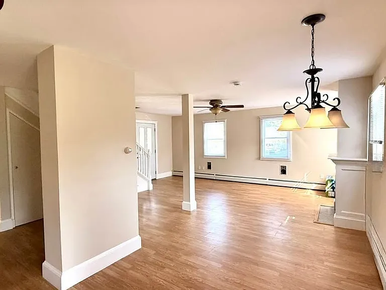 31 Peachtree Rd — Photo 6
