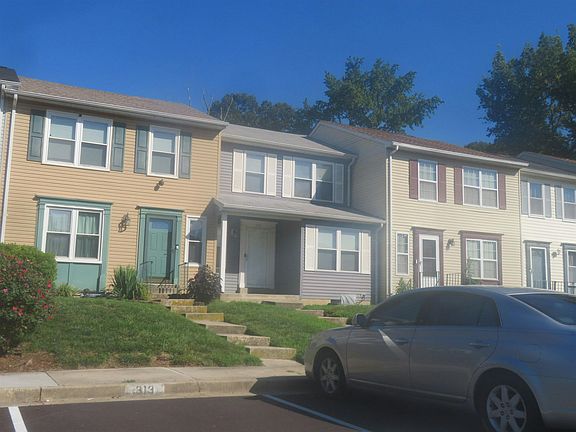 3rd image of 315 Woodside Pl