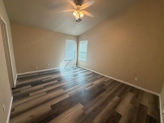 3rd image of 2408 SW 44th St