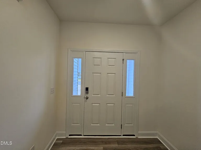 48 Bloodroot St — Photo 2