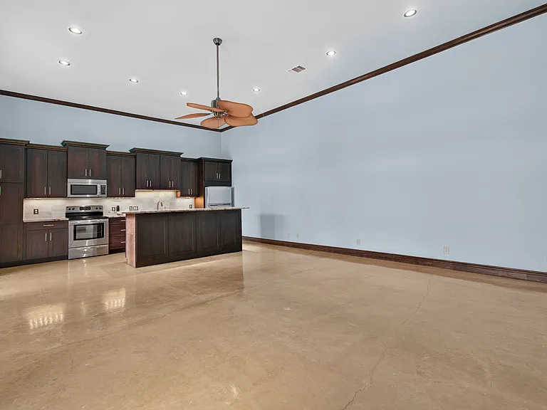 3847 Tupelo Ln #A — Photo 4