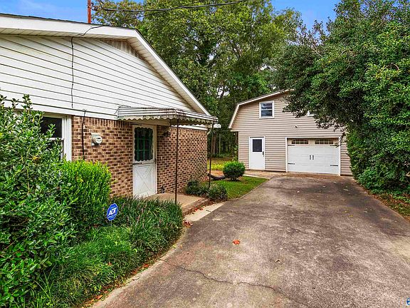5th image of 247 Willow Tree Ln