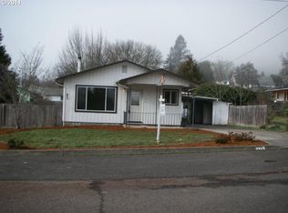 1116 NE Hawthorne Ave, Myrtle Creek, OR 97457