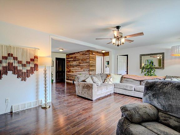 4th image of 1035 Goehl Rd